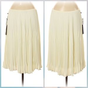 Donna Karan Cream Pleated Skirt